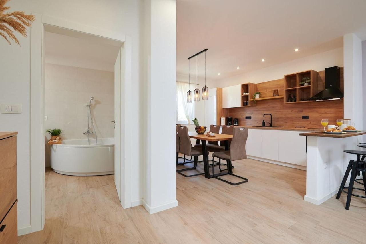 Apartman Babalui Трогир Экстерьер фото