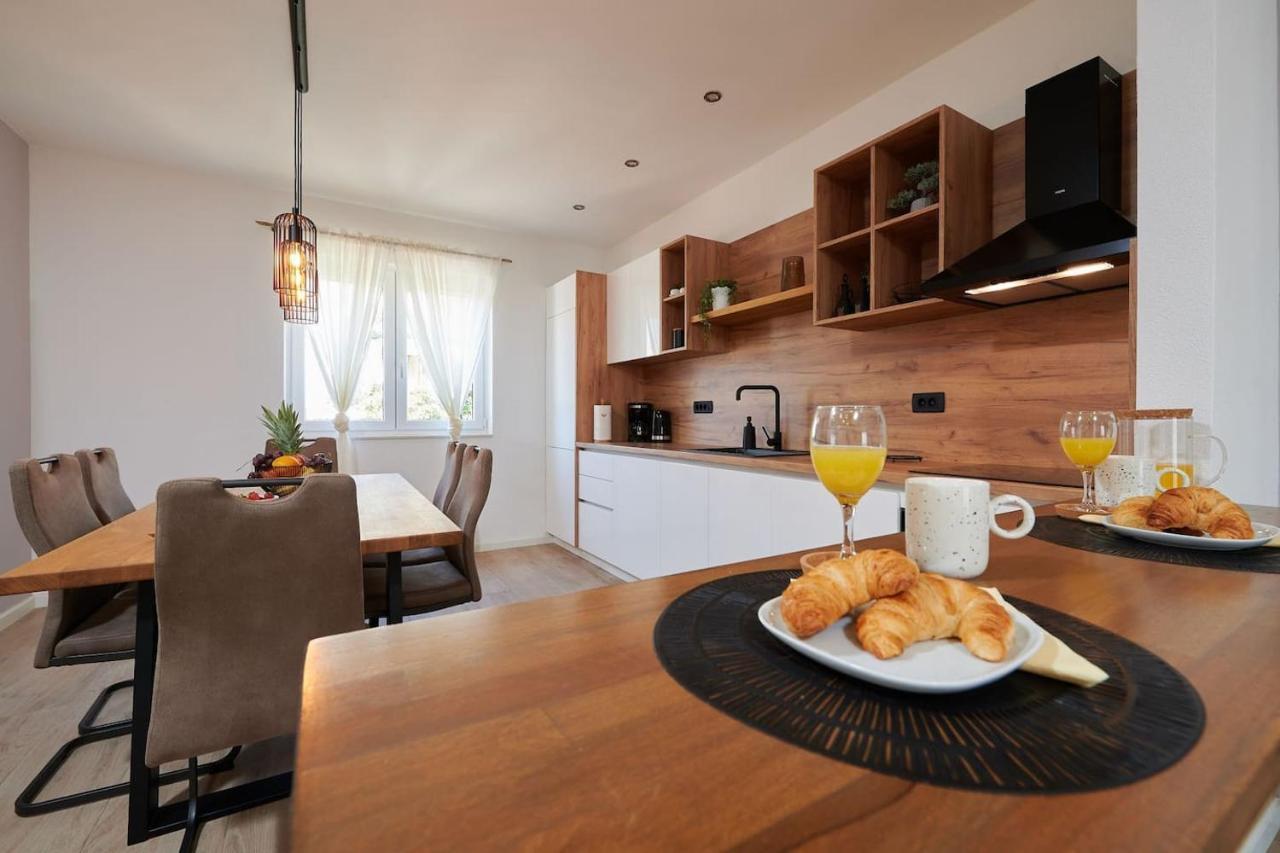 Apartman Babalui Трогир Экстерьер фото