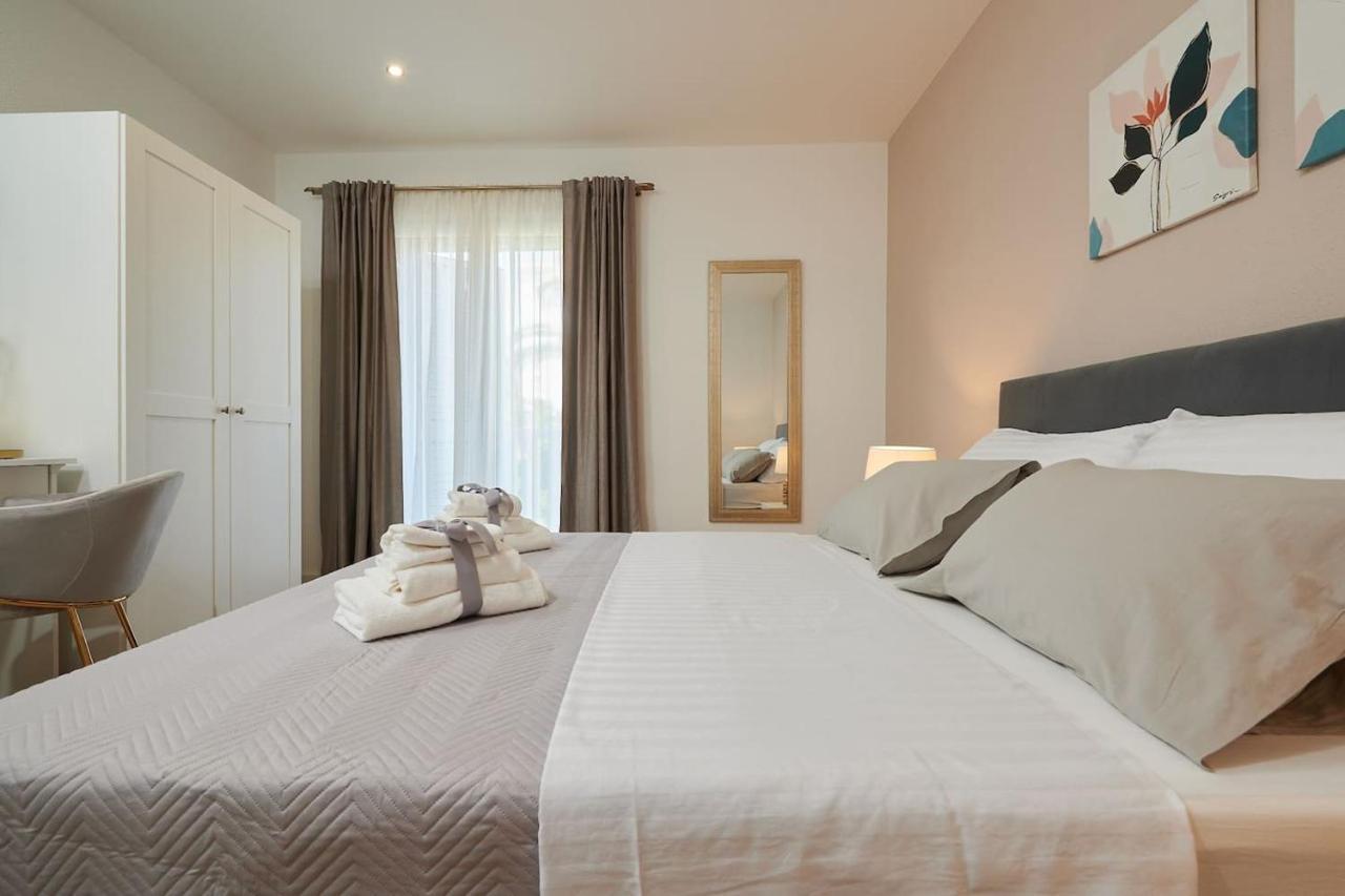 Apartman Babalui Трогир Экстерьер фото