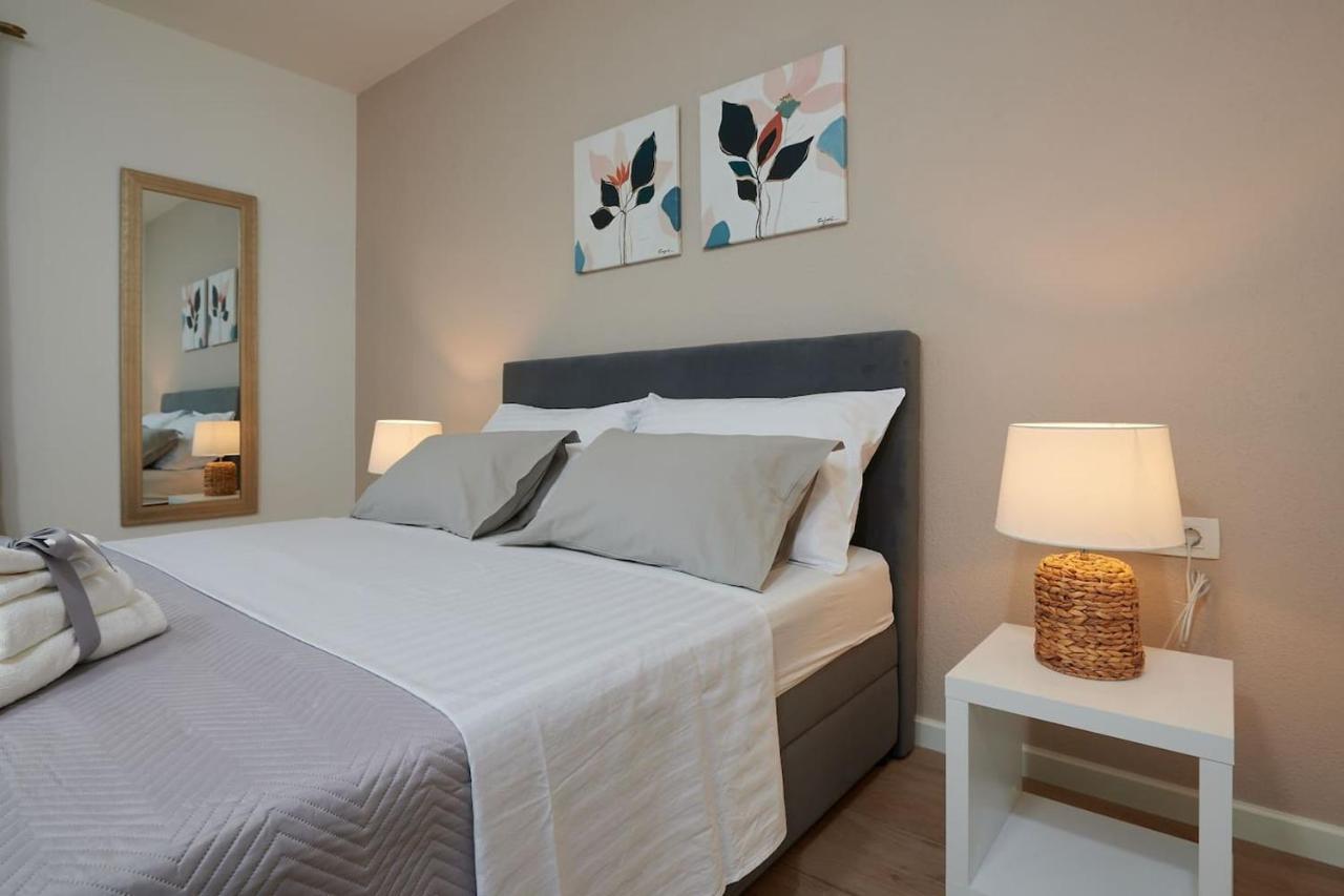 Apartman Babalui Трогир Экстерьер фото