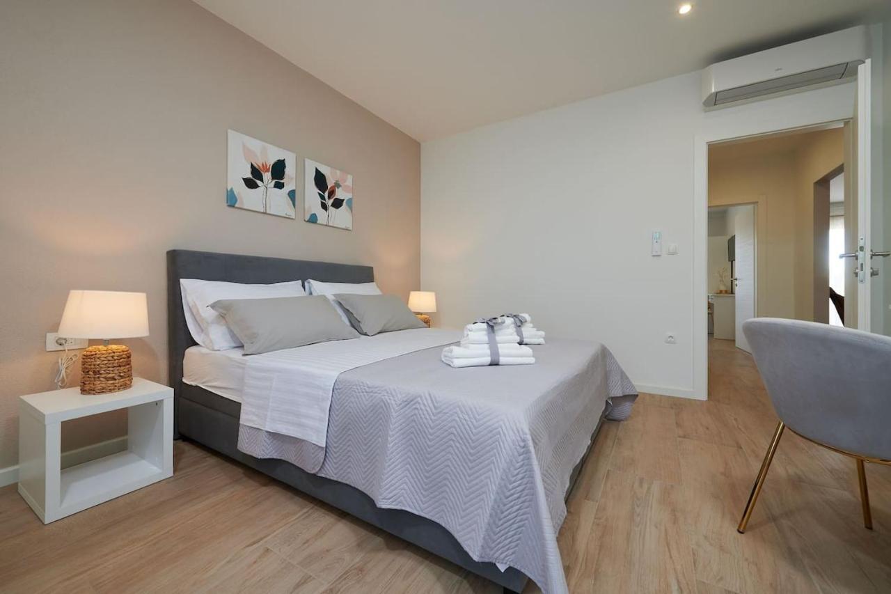 Apartman Babalui Трогир Экстерьер фото